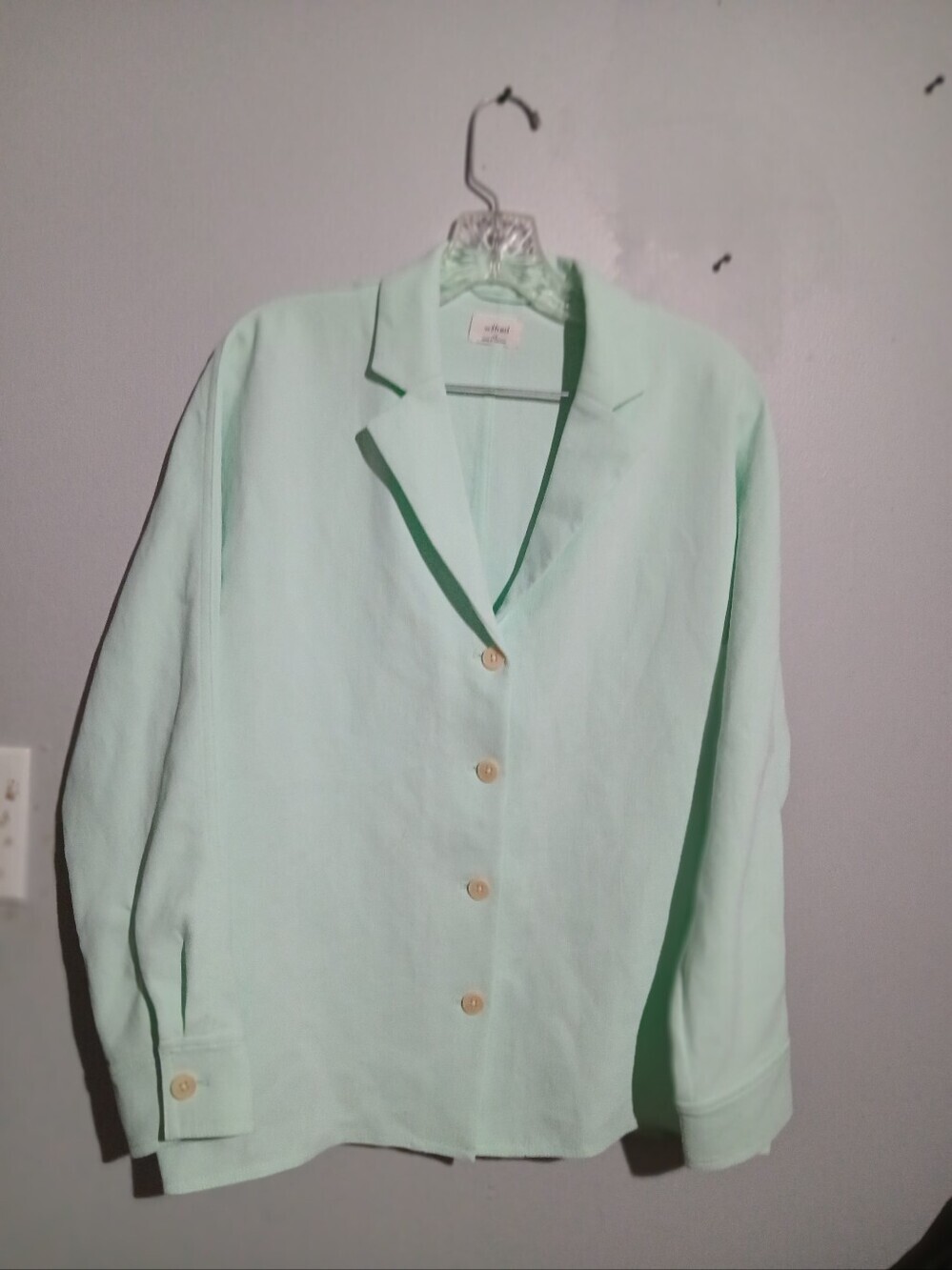 Wilfred Brand Ladies NWT Light Green Blouse/jacket. Size XS.